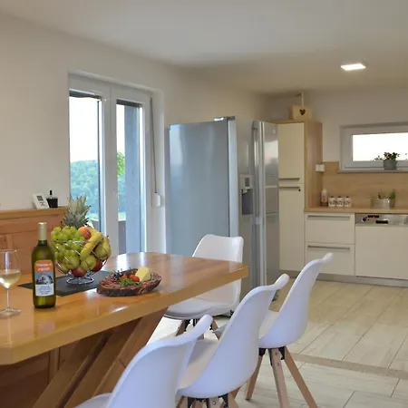 Tanja S In Nature With Sauna And Hot Tub *