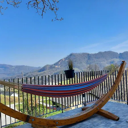 Tanja S In Nature With Sauna And Hot Tub בית נופש