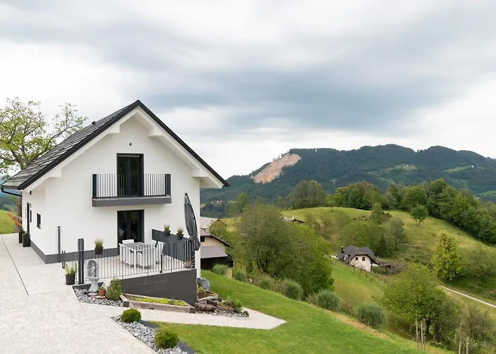 Tanja S In Nature With Sauna And Hot Tub Vakantiehuis