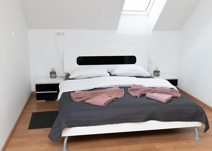 Tanja S In Nature With Sauna And Hot Tub Vakantiehuis