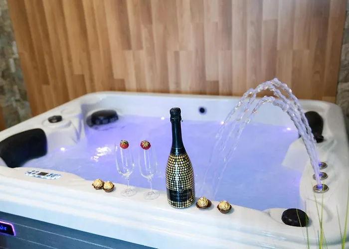 Tanja S In Nature With Sauna And Hot Tub