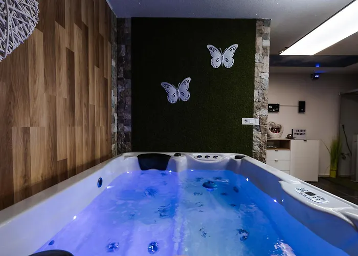 Tanja S In Nature With Sauna And Hot Tub 別荘 Gorica pri Slivnici