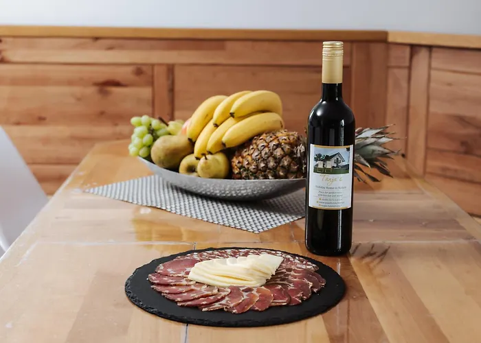 Vakantiehuis Tanja S In Nature With Sauna And Hot Tub *